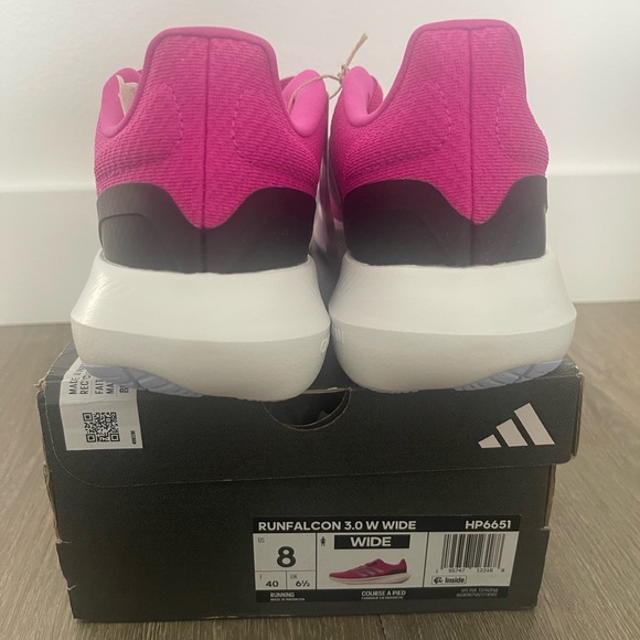 New Women's Adidas RunFalcon 3.0 Wide Running Size 8 - Picture 4 of 6